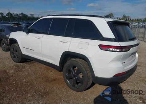 2022 Jeep Grand Cherokee Altitude 4X4 из США, поврежденный, VIN 1C4RJHAG9N8615573